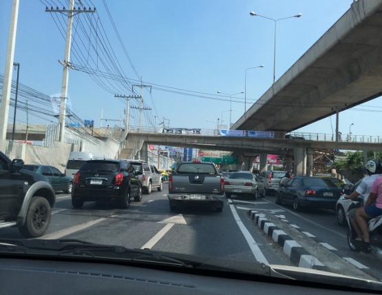何故、タイで頑張れるのか?お年寄りの技術者_b0100062_2201949.jpg