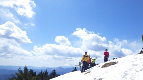 積雪期１年生縦走～奥秩父山塊！_d0237801_1834756.jpg