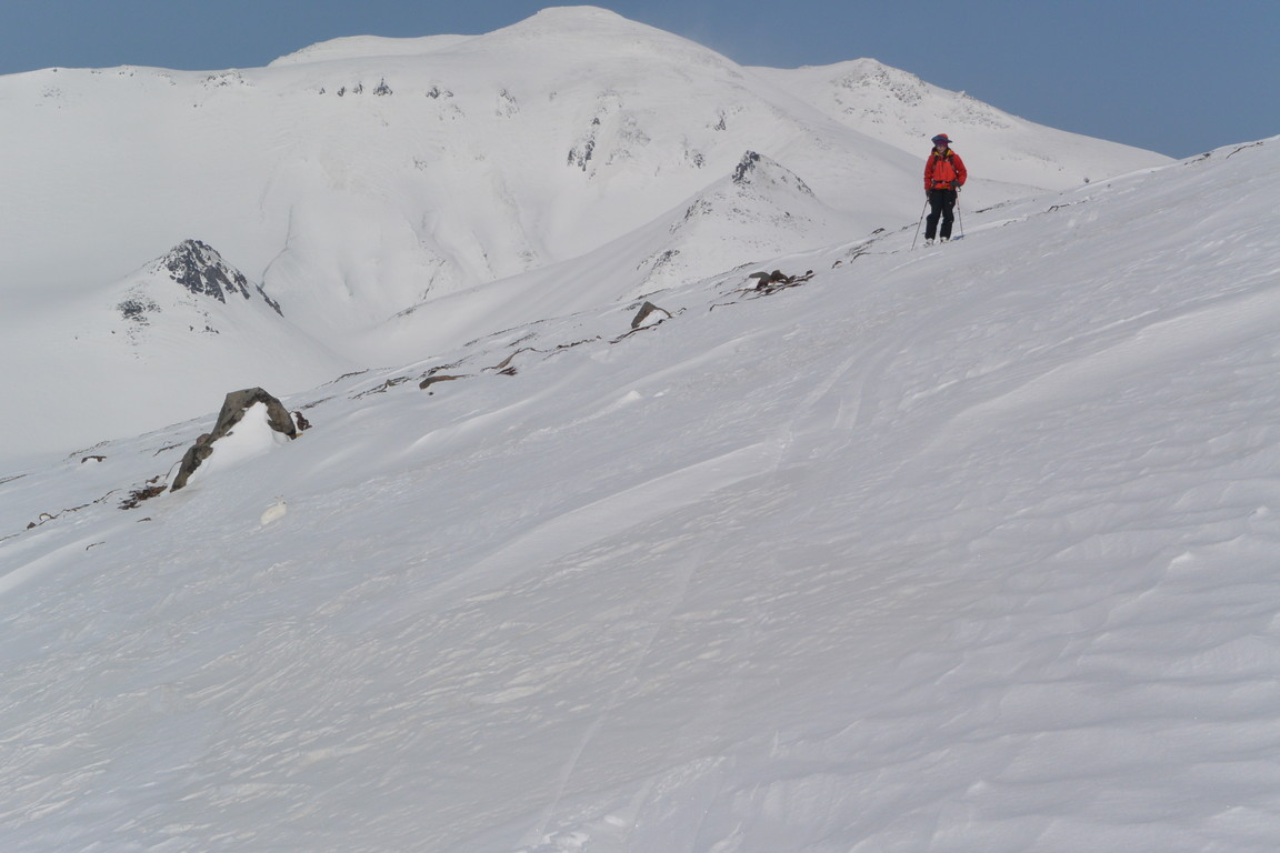 2015年4月　「北海道のてっぺんから滑り降りる、大雪旭岳」\"Ski from the top of Hokkaido\"_c0219616_16352583.jpg