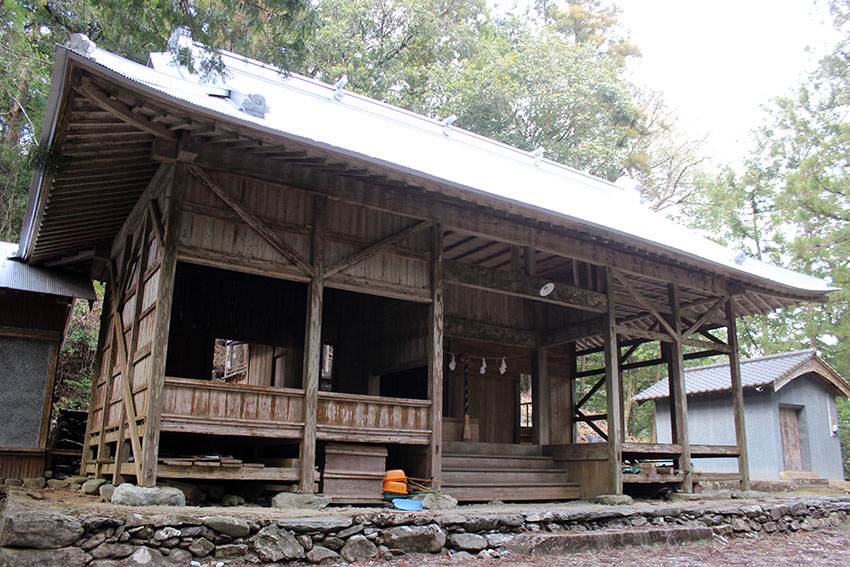 セローでお散歩♪美馬市木屋平編-3♪滝宮神社♪_d0058941_20504698.jpg