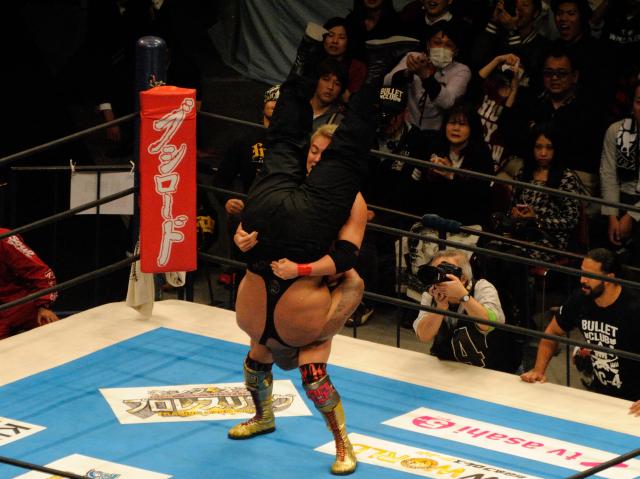新日本プロレス「INVASION ATTACK 2015」@両国国技館_b0000829_121603.jpg