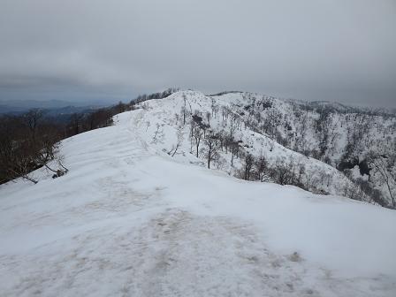 左千方・三国岳　　余呉トレイル＋残雪でラクラク？_f0302771_143086.jpg