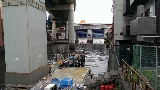 e0020682_2218419.jpg