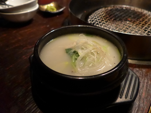 西麻布「牛牛 西麻布総本店」へ行く。_f0232060_12204512.jpg