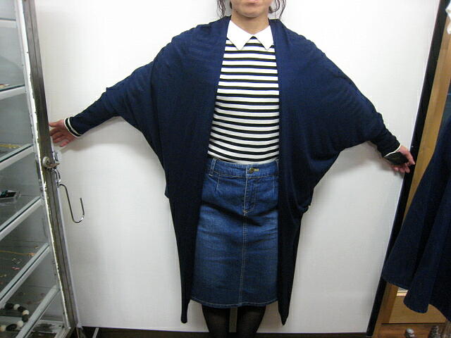 ｃｌｏｃｈｅ （ クロッシェ ）　レーヨンドルマンロングカーデ　ＮＡＶＹ_a0089359_1756264.jpg