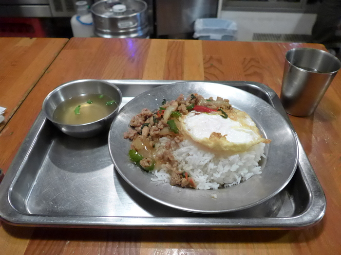 神田「あろいなたべた 神田須田町店」へ行く。_f0232060_20382517.jpg