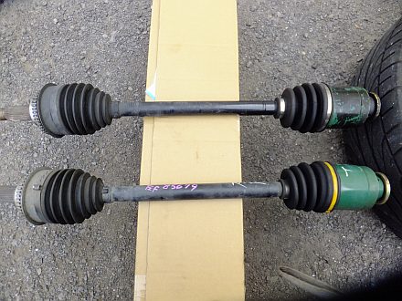 Bhレガシィ 左前 ドライブシャフト交換 しか し 異音変わらず 青いそらの下で