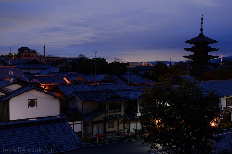 d0319222_1073511.jpg