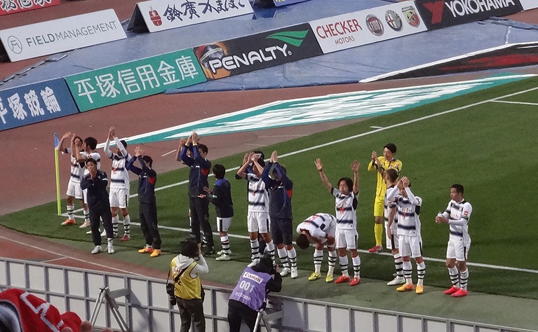 4/12 湘南ベルマーレ vs FC東京_b0199830_2371536.jpg