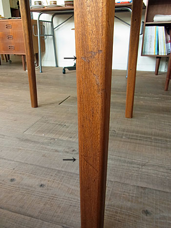 dining table_c0139773_23584732.jpg