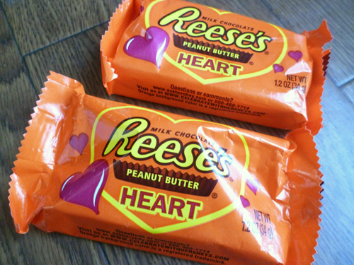 Reese\'s Peanut Butter Cups HEART_c0152767_23363957.jpg