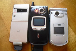 歴代携帯電話_b0320131_15543205.jpg