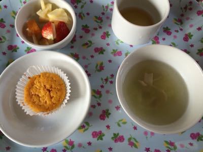 4月15日の給食。お誕生日献立でした!_c0293682_17344514.jpg