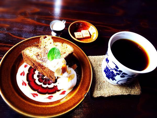 MOND CAFE_e0292546_1533460.jpg