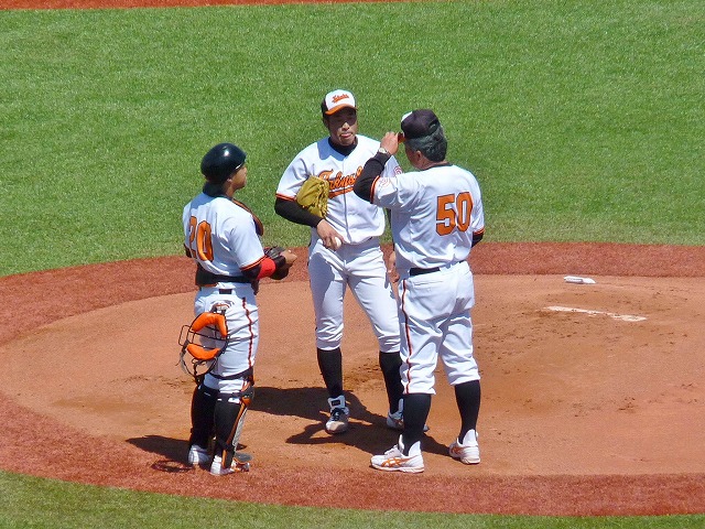 國學院大対拓殖大 4月15日 東都大学野球1部 前半 _b0166128_131665.jpg