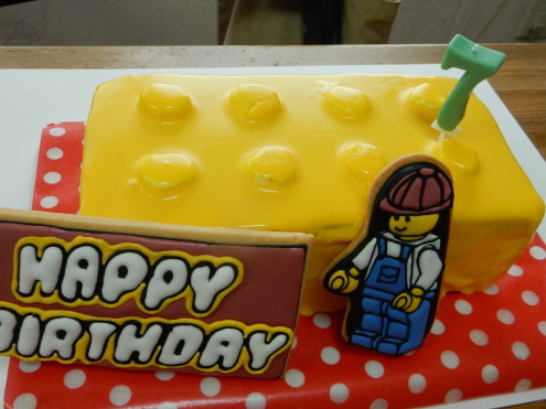 レゴケーキ Happy Birthday えんぐりこんぐり 田舎道 お菓子屋はじめます