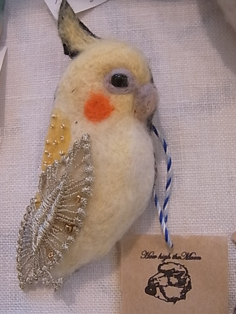 鳥展、セキセイインコ・オカメインコたっぷりご紹介、常設新作と松岡文個展_d0322493_1554395.jpg