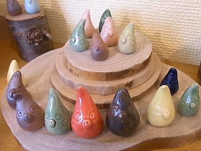 鳥展、セキセイインコ・オカメインコたっぷりご紹介、常設新作と松岡文個展_d0322493_1561642.jpg