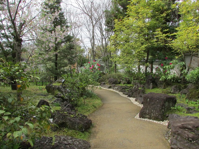 姫路城の好古園を散策 (その2)_e0321325_1742373.jpg