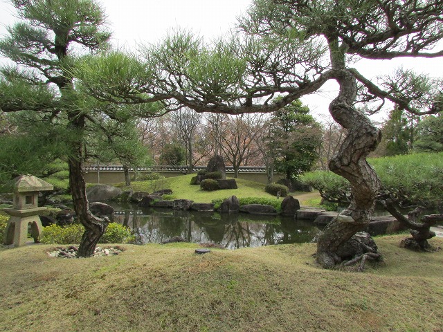 姫路城の好古園を散策 (その2)_e0321325_1793691.jpg
