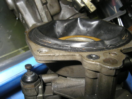 Vmax ダイヤフラム交換_e0218639_10194240.jpg