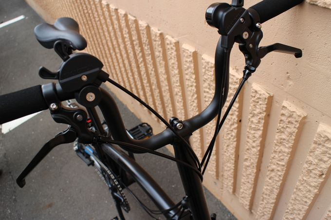 BROMPTON Black Edition入荷!!_d0197762_16112353.jpg