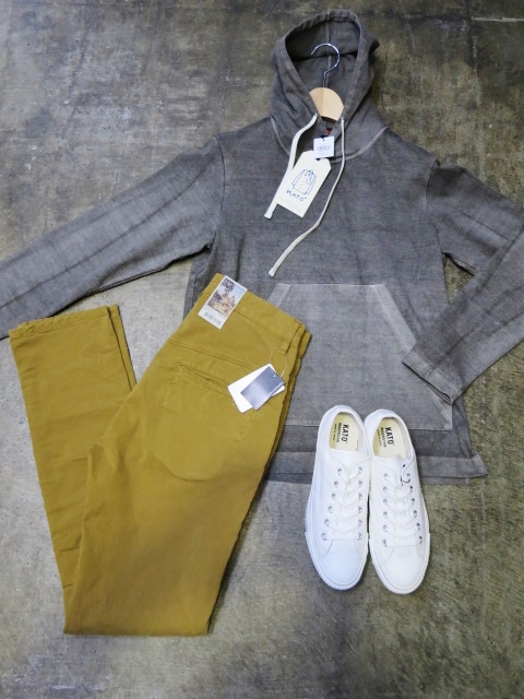 春夏に◎ 定番人気のNUDIE JEANS ・・・ カラーPANTS シリーズ🎶_d0152280_10531536.jpg