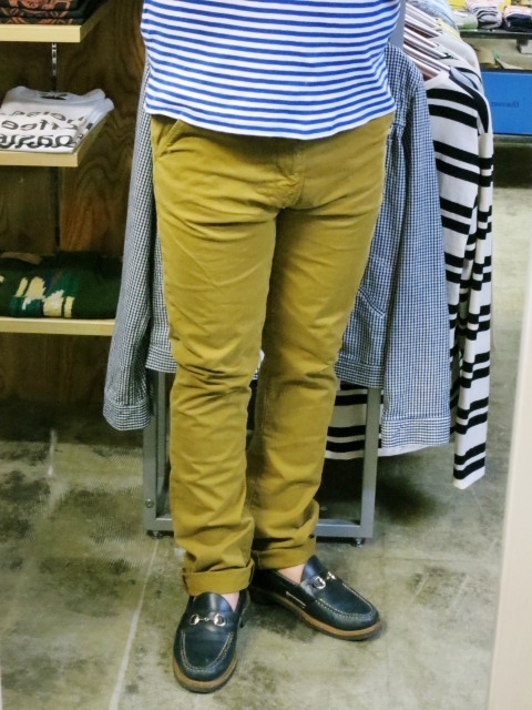 春夏に◎ 定番人気のNUDIE JEANS ・・・ カラーPANTS シリーズ🎶_d0152280_1055153.jpg