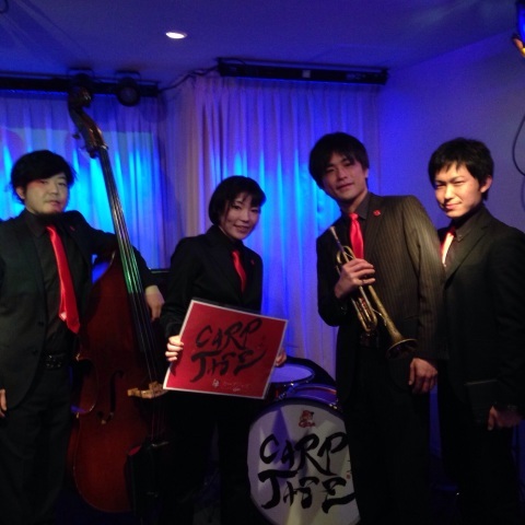 Jazzlive comin 本日日曜日はスペシャルライブ!_b0115606_12243402.jpg