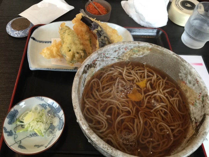 大和屋の天ぷらうどん♪_f0207146_08195623.jpg