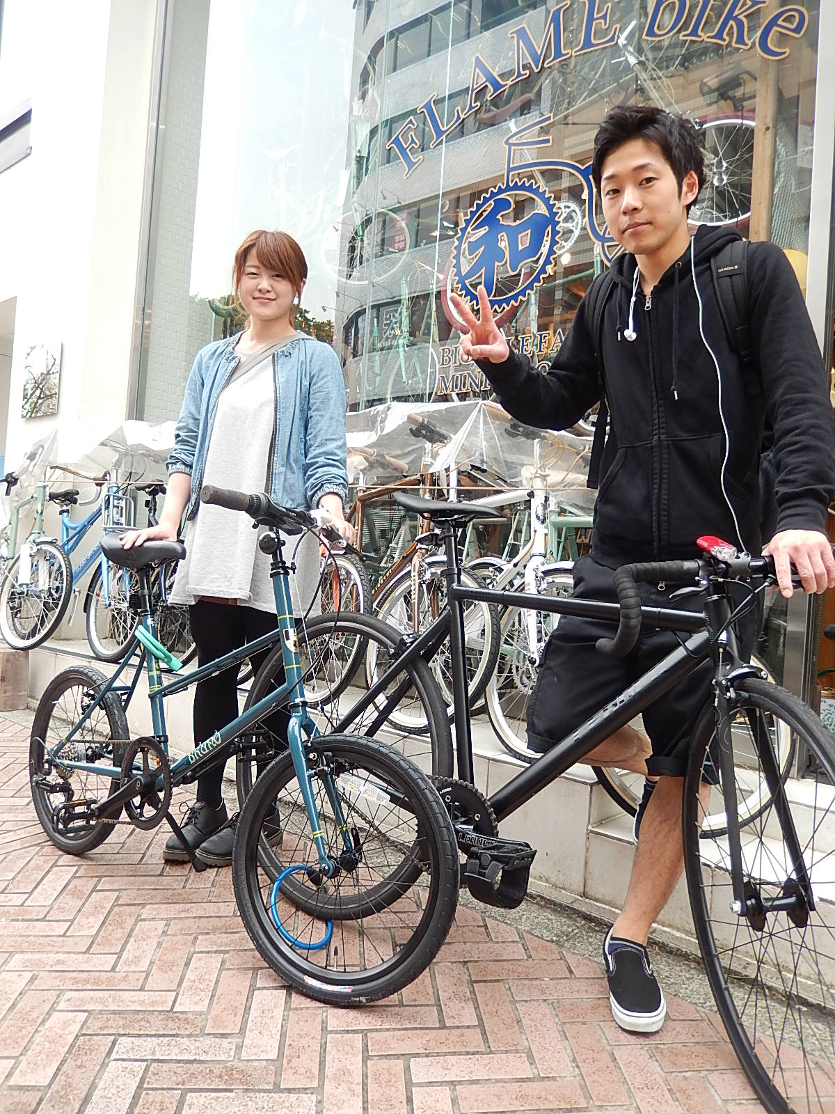 4月19日　渋谷　原宿　の自転車屋　FLAME bike前です_e0188759_1410246.jpg