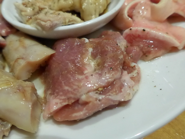 代々木「炭火焼ホルモン まんてん」へ行く。_f0232060_15475536.jpg