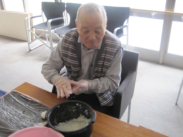 五平餅作り_e0191174_2117279.jpg