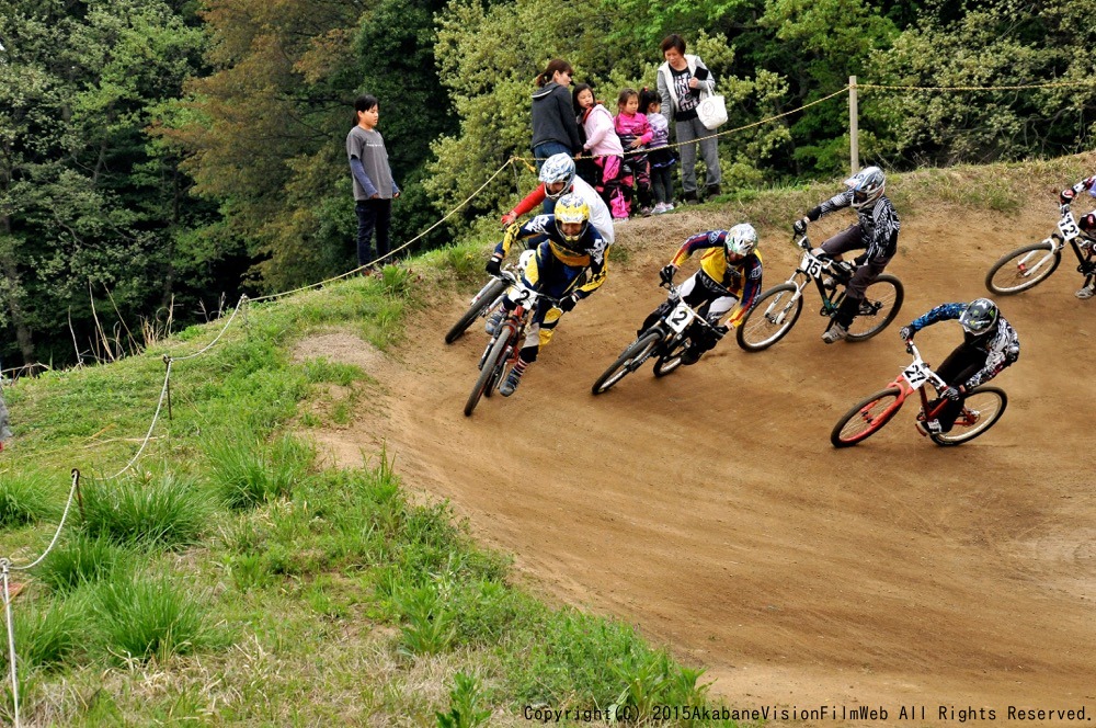 JOSF４月緑山定期戦VOL2：MTBエキスパート/マスターズ決勝　動画あり_b0065730_520495.jpg