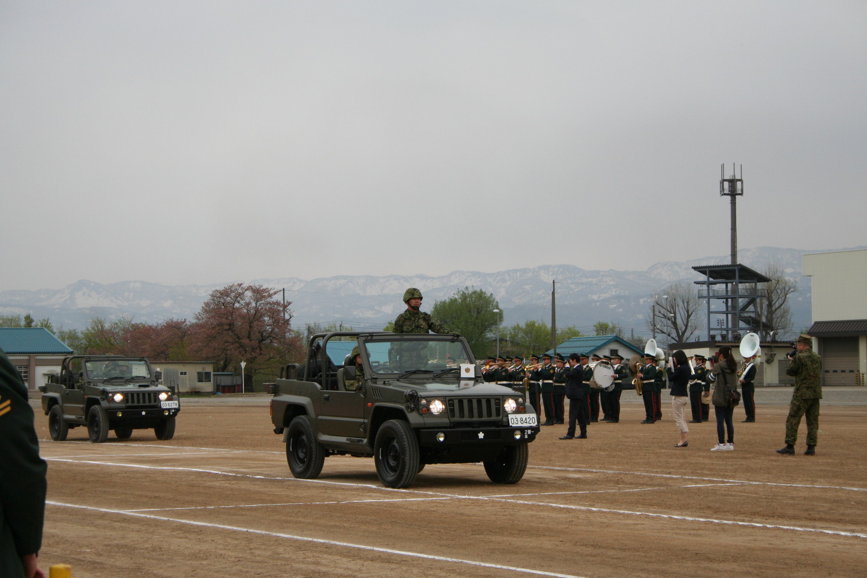 陸上自衛隊高田駐屯地 創設６５周年記念行事 (式典)_b0098271_2157343.jpg