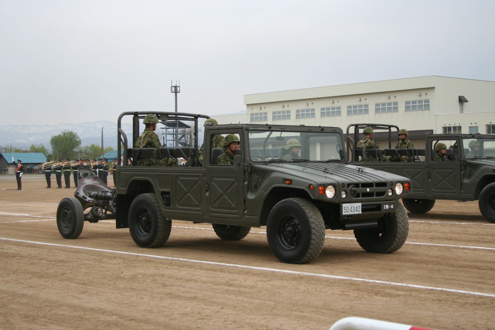 陸上自衛隊高田駐屯地 創設６５周年記念行事 (式典)_b0098271_2231247.jpg