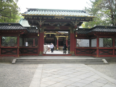 神社とツツジと、、そして蕎麦1_f0061394_1385321.jpg