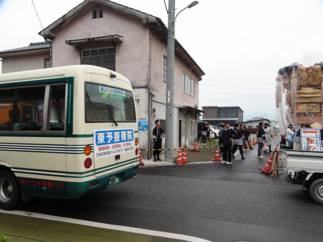 西条市丹原町・中町の恵美洲神社春まつり宮入り…2015/4/19_f0231709_2214515.jpg