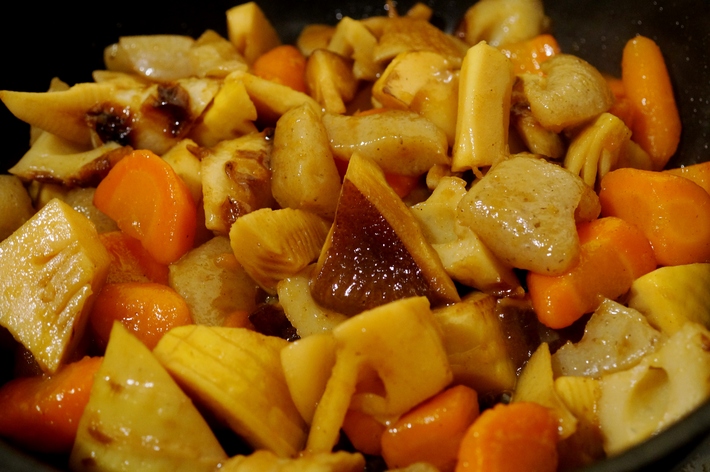 季節料理【竹の子の甘辛五目炒め煮】です♪_b0033423_21133558.jpg