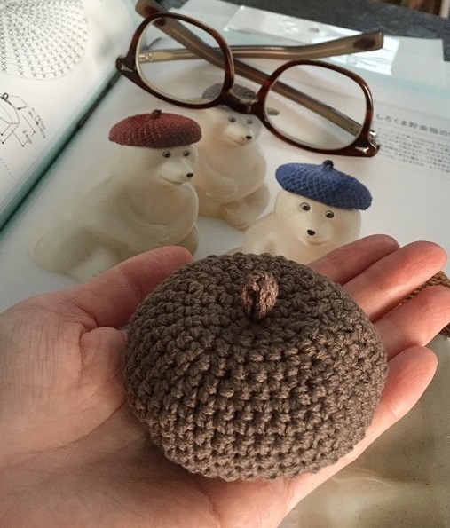 しろくま貯金箱 かぎ針編み 鏡もち サイズ比較 かぎ針編み お正月飾り 鏡もち サイズ比較