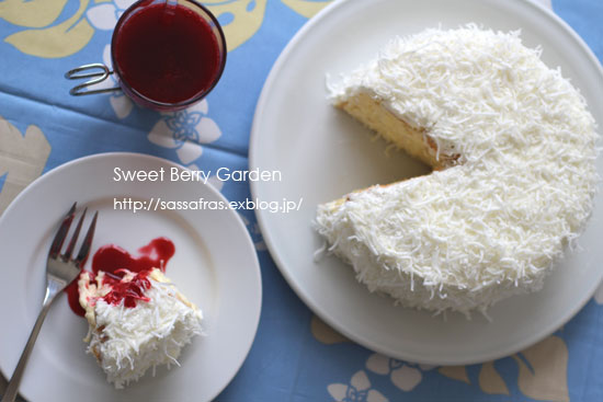 Halekulani S Cononut Cake ハレクラニのココナッツケーキ Sweet Berry Garden Halekulani S Cononut Cake ハレクラニのココナッツケーキ Sweet Berry Garden