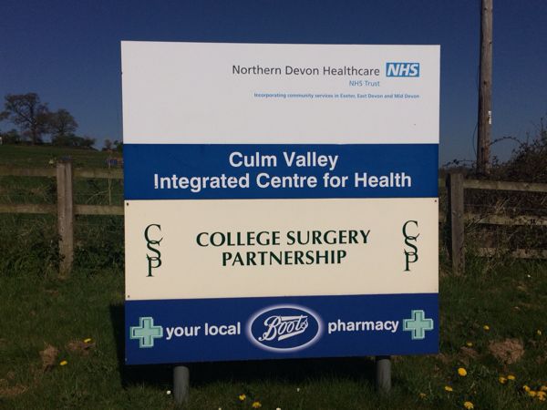 イギリスの日々「Culm Valley Centre for Health Practice視察」_e0172219_311401.jpg