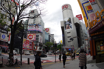 4月22日(水)の渋谷109前交差点_b0056983_13470855.jpg