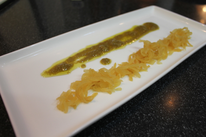 ビンチョウマグロの和風カルパッチョ キムチ屋修行の道