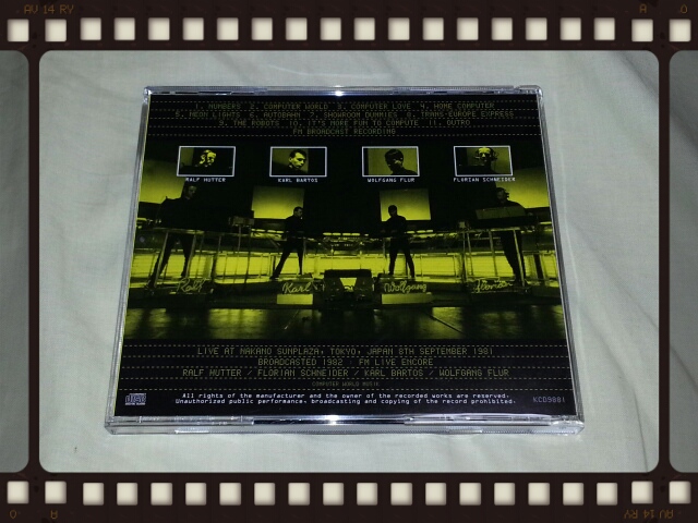 KRAFTWERK / COMPUTER WORLD IN TOKYO:TOKYO 1981_b0042308_133969.jpg