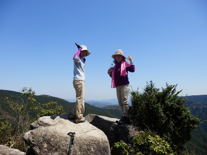 大掛（818ｍ）～小掛（816ｍ）～冠（736ｍ）_f0219710_893283.jpg