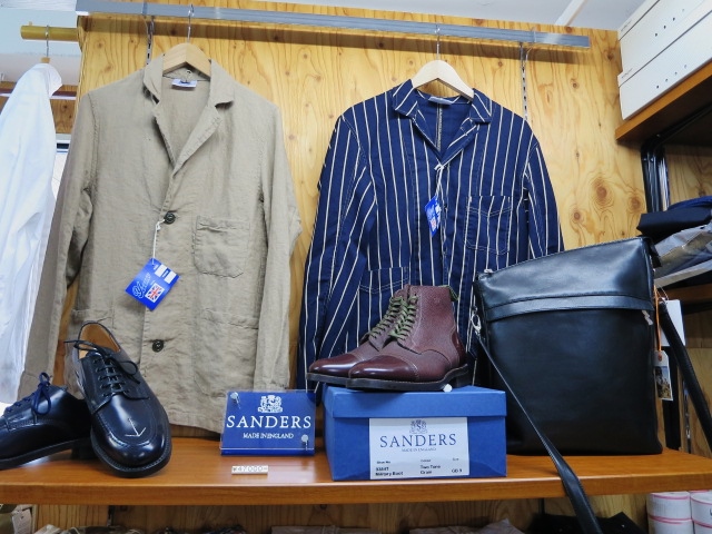 GW に向けて・・・好いLEATHER SHOULDER BAG 。。。By NUDIE JEANS_d0152280_1511273.jpg