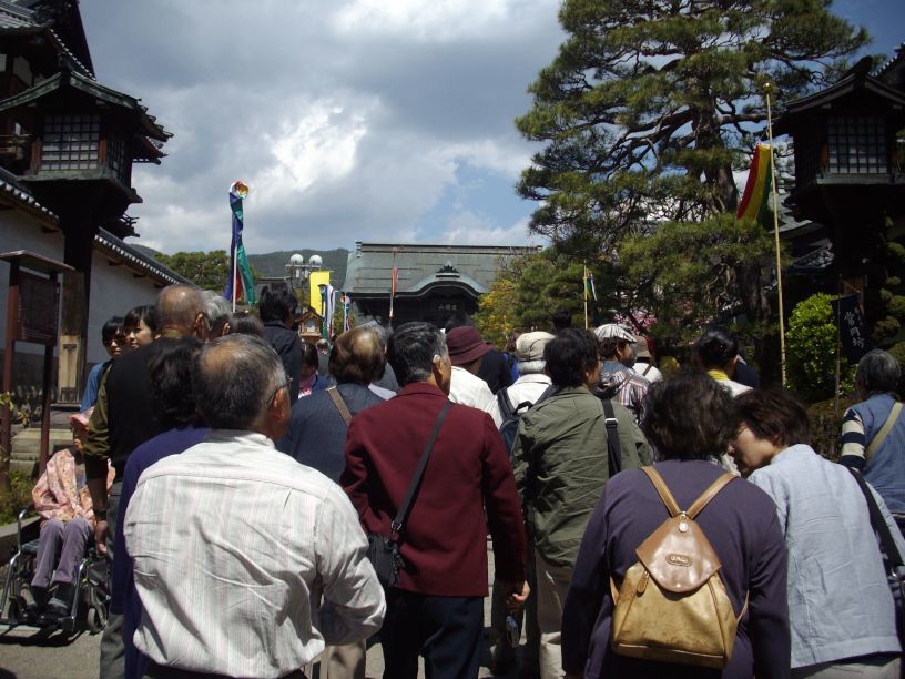 信州信濃の善光寺_b0329588_17233048.jpg