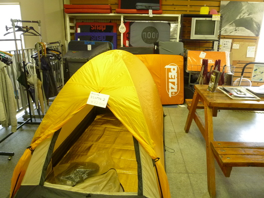 テント～。_d0198793_13215762.jpg
