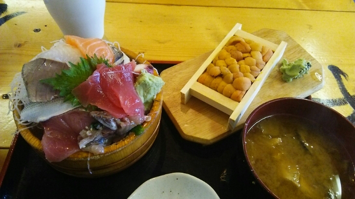 タカマル定食とウニ@タカマル鮮魚店(新宿)_c0212604_1512417.jpg